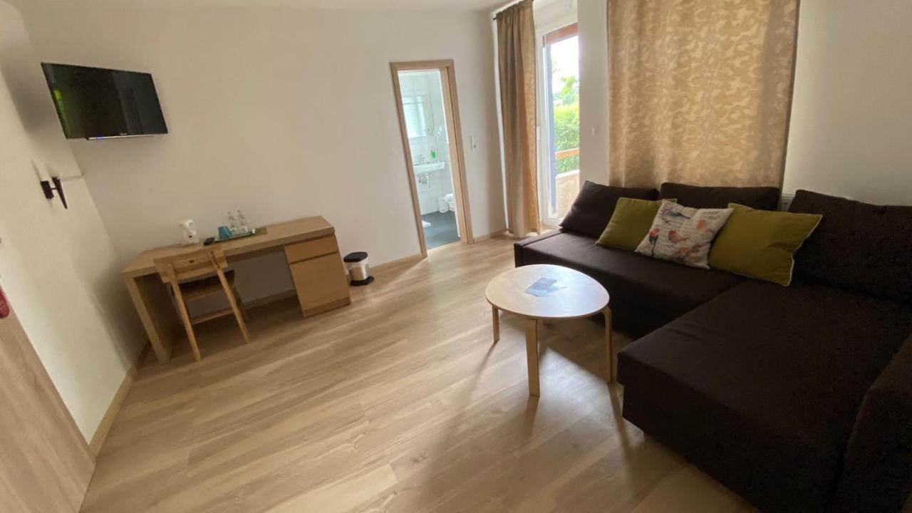 Landhaus Zum Mushof Hotel Wethen ภายนอก รูปภาพ